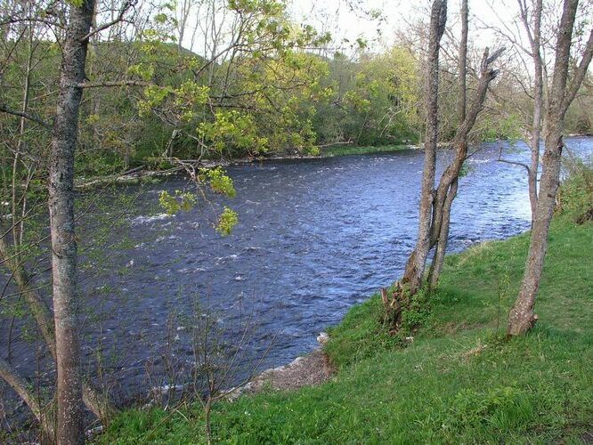 | Maakond: Harjumaa Veekogu nimi: Jägala jõgi Pildistamise aeg: 13. mai 2009 Pildistaja: H. Timm Pildistamise koht: allpool juga Asimuut: