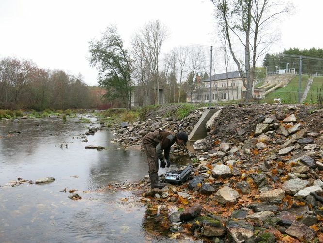 Maakond: Harjumaa Veekogu nimi: Jägala jõgi Pildistamise aeg: 19. oktoober 2013 Pildistaja: H. Timm Pildistamise koht: Jägala HEJ Asimuut: