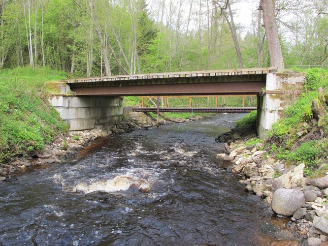 Maakond: Harjumaa Veekogu nimi: Pudisoo jõgi Pildistamise aeg: 16. mai 2012 Pildistaja: H. Timm Pildistamise koht: Sae Asimuut: