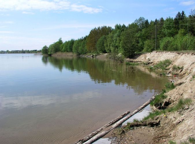 Maakond: Harjumaa Veekogu nimi: Raku karjäär Pildistamise aeg: 20. mai 2009 Pildistaja: H. Timm Pildistamise koht: teadmata Asimuut: