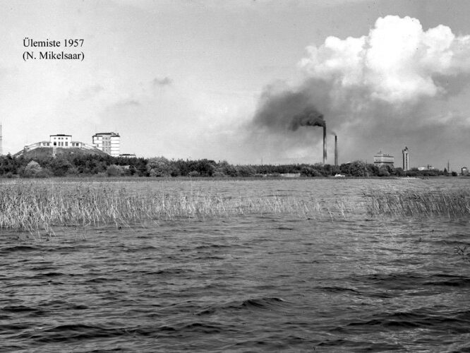 Maakond: Harjumaa Veekogu nimi: Ülemiste järv Pildistamise aeg: 1977 Pildistaja: N. Mikelsaar Pildistamise koht: teadmata Asimuut: