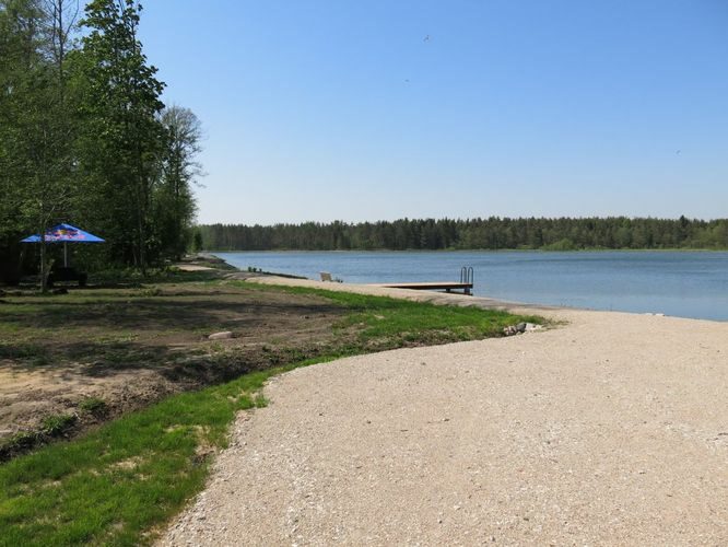 Maakond: Saaremaa Veekogu nimi: Kaarmise järv Pildistamise aeg: 23. mai 2014 Pildistaja: H. Timm Pildistamise koht: teadmata Asimuut: