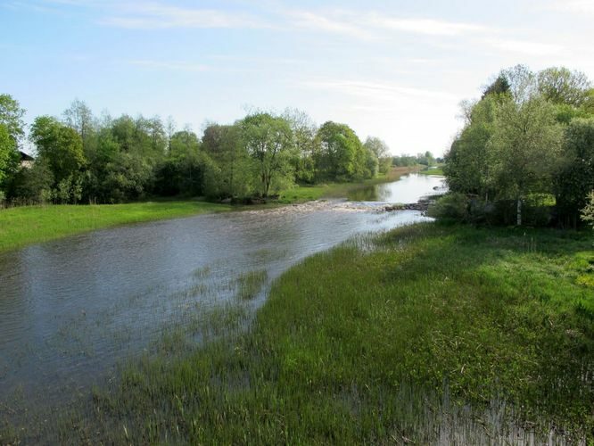 Maakond: Läänemaa Veekogu nimi: Kasari jõgi Pildistamise aeg: 20. mai 2010 Pildistaja: H. Timm Pildistamise koht: Teenuse Asimuut: