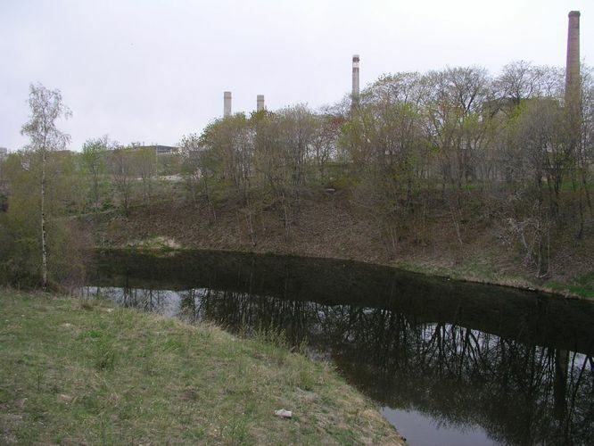 Maakond: Lääne-Virumaa Veekogu nimi: Kunda jõgi Pildistamise aeg: 18. mai 2006 Pildistaja: H. Timm Pildistamise koht: tsemenditehase paisjärv Asimuut: