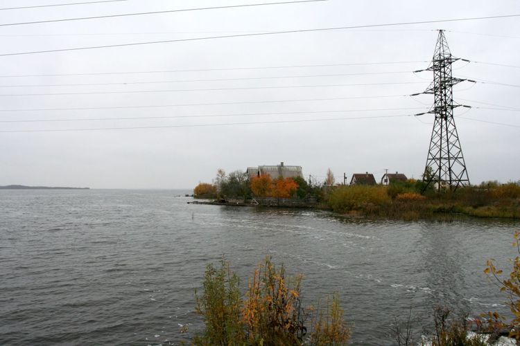 Maakond: Ida-Virumaa Veekogu nimi: Narva jõgi Pildistamise aeg: 26. oktoober 2007 Pildistaja: H. Timm Pildistamise koht: Narva veehoidla Asimuut: