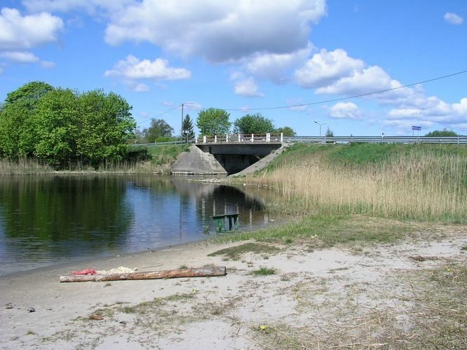 Maakond: Saaremaa Veekogu nimi: Nasva jõgi Pildistamise aeg: 14. mai 2008 Pildistaja: H. Timm Pildistamise koht: teadmata Asimuut: