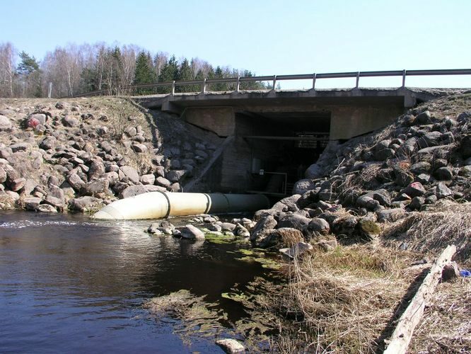 Maakond: Põlvamaa Veekogu nimi: Orajõgi Pildistamise aeg: 26. aprill 2009 Pildistaja: H. Timm Pildistamise koht: Põlva paisjärv Asimuut: