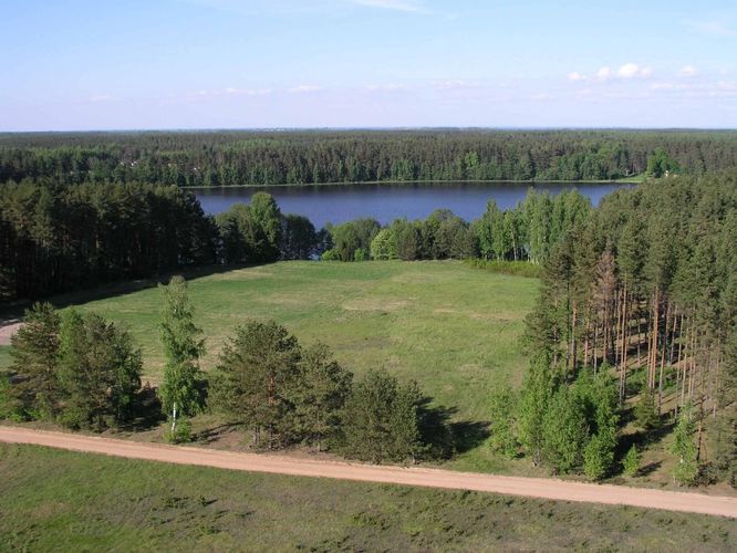 Maakond: Põlvamaa Veekogu nimi: Õrsava järv Pildistamise aeg: juuni 2004 Pildistaja: H. Timm Pildistamise koht: tornist Asimuut: