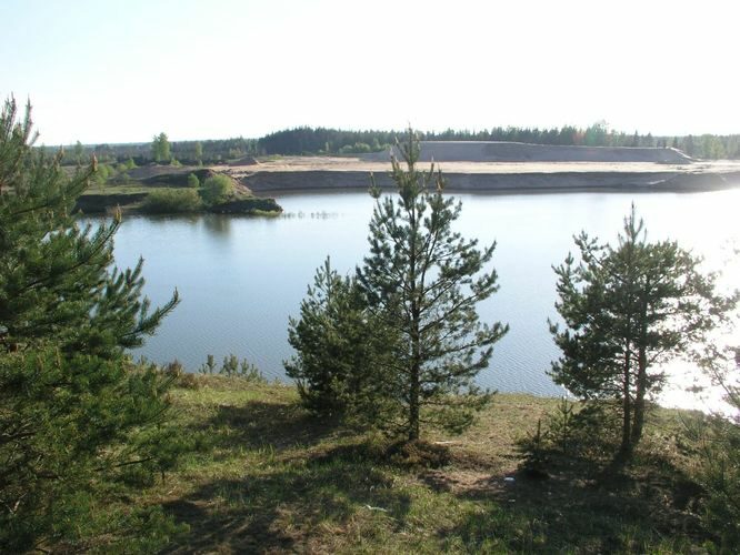 Maakond: Ida-Virumaa Veekogu nimi: Pannjärve karjäär Pildistamise aeg: 23. mai 2006 Pildistaja: H. Timm Pildistamise koht: teadmata Asimuut: