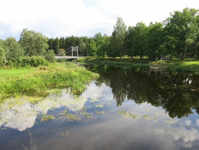 Maakond: Pärnumaa Veekogu nimi: Pärnu jõgi Pildistamise aeg: 13. august 2014 Pildistaja: H. Timm Pildistamise koht: Kurgja Asimuut: