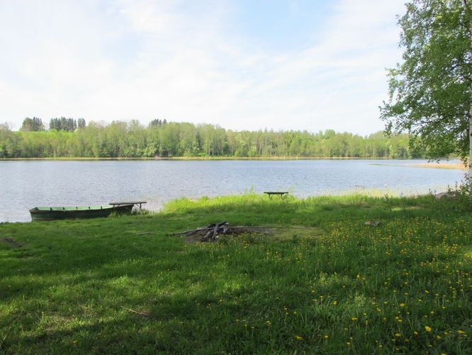 Maakond: Jõgevamaa Veekogu nimi: Raigastvere järv Pildistamise aeg: 20. mai 2011 Pildistaja: H. Timm Pildistamise koht: teadmata Asimuut: