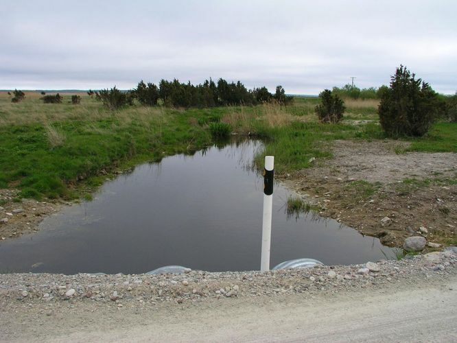 Maakond: Saaremaa Veekogu nimi: Salme jõgi Pildistamise aeg: 29. mai 2006 Pildistaja: H. Timm Pildistamise koht: teadmata Asimuut: