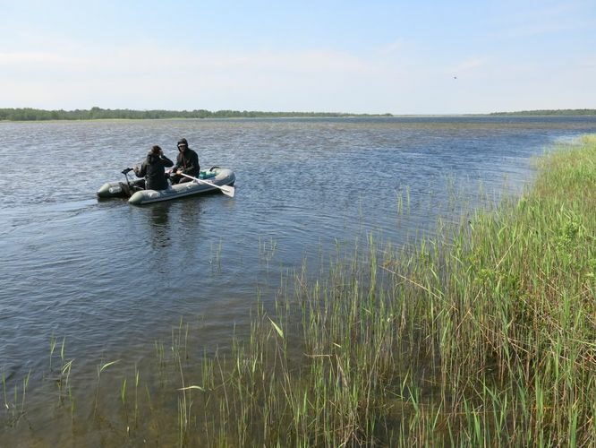 Maakond: Saaremaa Veekogu nimi: Suurlaht Pildistamise aeg: 27. mai 2013 Pildistaja: H. Timm Pildistamise koht: teadmata Asimuut: