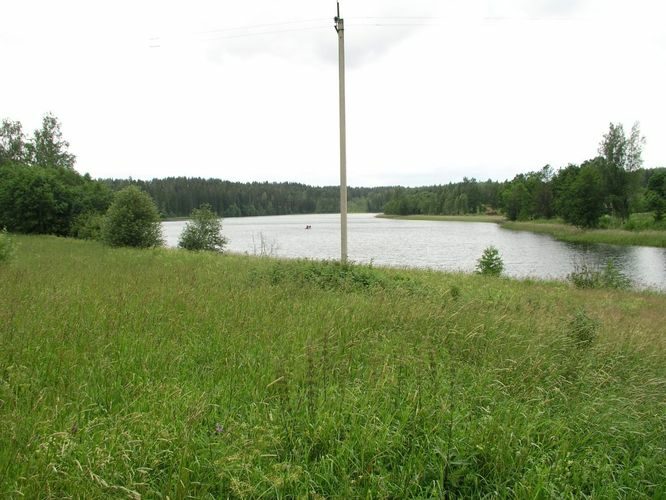 Maakond: Põlvamaa Veekogu nimi: Uiakatsi järv Pildistamise aeg: 25. mai 2007 Pildistaja: H. Timm Pildistamise koht: teadmata Asimuut: