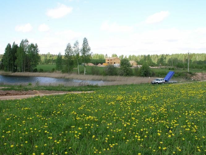 Maakond: Põlvamaa Veekogu nimi: Uiakatsi järv Pildistamise aeg: 25. mai 2007 Pildistaja: H. Timm Pildistamise koht: teadmata Asimuut: