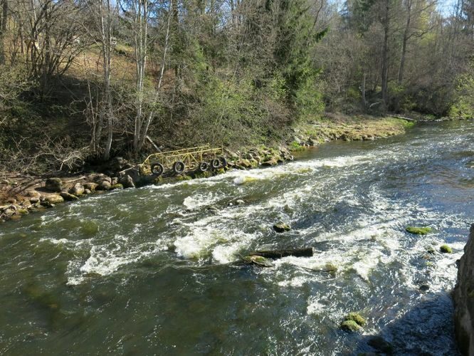 Maakond: Põlvamaa Veekogu nimi: Võhandu jõgi Pildistamise aeg: 23. aprill 2014 Pildistaja: H. Timm Pildistamise koht: Süvahavva Asimuut: