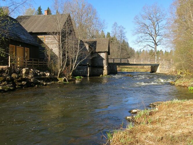 Maakond: Põlvamaa Veekogu nimi: Võhandu jõgi Pildistamise aeg: 23. aprill 2014 Pildistaja: H. Timm Pildistamise koht: Süvahavva Asimuut: