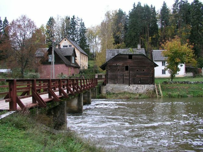 Maakond: Tartumaa Veekogu nimi: Elva jõgi Pildistamise aeg: 19. aprill 2007 Pildistaja: H. Timm Pildistamise koht: Peedu pais Asimuut: