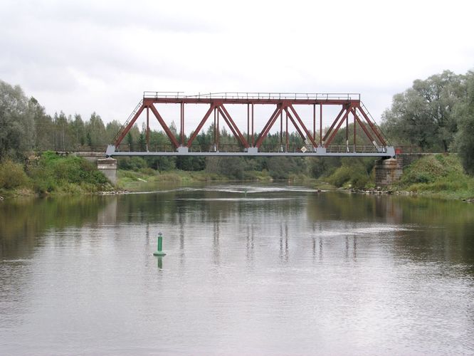 Maakond: Tartumaa Veekogu nimi: Emajõgi Pildistamise aeg: 16. september 2003 Pildistaja: H. Timm Pildistamise koht: teadmata Asimuut: