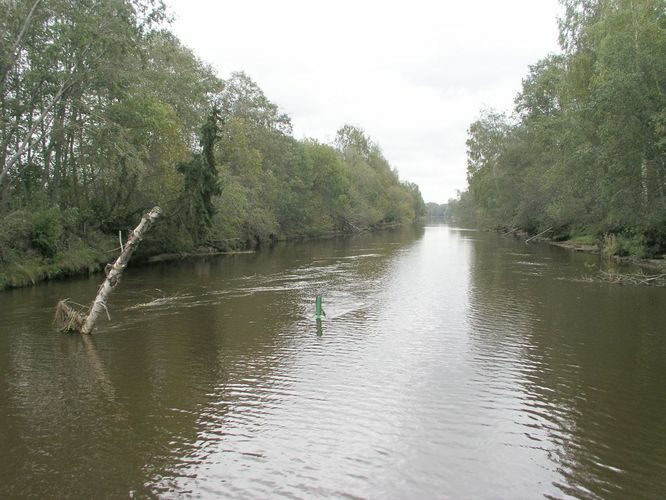 Maakond: Tartumaa Veekogu nimi: Emajõgi Pildistamise aeg: 16. september 2003 Pildistaja: H. Timm Pildistamise koht: teadmata Asimuut: