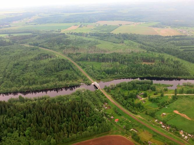 Maakond: Tartumaa Veekogu nimi: Emajõgi Pildistamise aeg: 29. mai 2013 Pildistaja: H. Timm Pildistamise koht: aerofoto Asimuut: