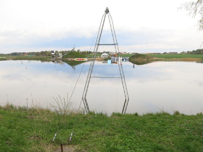 Maakond: Tartumaa Veekogu nimi: Ilmatsalu jõgi Pildistamise aeg: 8. mai 2014 Pildistaja: H. Timm Pildistamise koht: Rahinge paisjärv Asimuut: