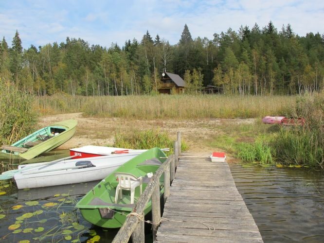 Maakond: Tartumaa Veekogu nimi: Karijärv Pildistamise aeg: 18. september 2012 Pildistaja: H. Timm Pildistamise koht: teadmata Asimuut: