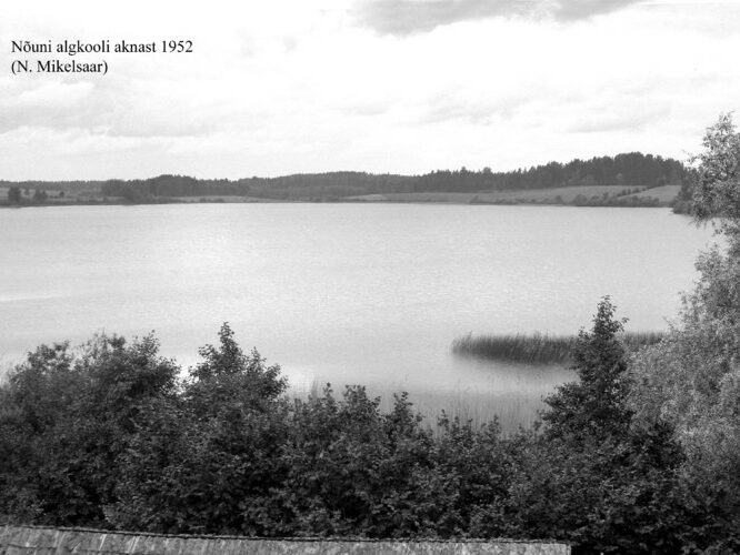 Maakond: Valgamaa Veekogu nimi: Nõuni järv Pildistamise aeg: 1952 Pildistaja: N. Mikelsaar Pildistamise koht: NE kaldalt algkooli aknast Asimuut: WSW