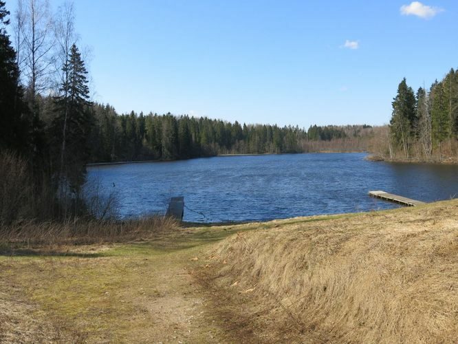 Maakond: Valgamaa Veekogu nimi: Pülme Pildistamise aeg: 2. mai 2013 Pildistaja: H. Timm Pildistamise koht: teadmata Asimuut: