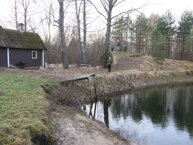 Maakond: Tartumaa Veekogu nimi: Roosimäe talu tiik Pildistamise aeg: 25. detsember 2013 Pildistaja: H. Timm Pildistamise koht: teadmata Asimuut: