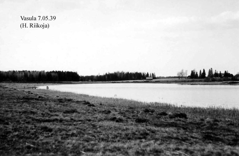 Maakond: Tartumaa Veekogu nimi: Vasula järv Pildistamise aeg: 7. mai 1939 Pildistaja: H. Riikoja Pildistamise koht: E kaldalt Asimuut: SSW