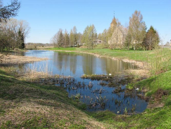 Maakond: Tartumaa Veekogu nimi: Võnnu alumine paisjärv Pildistamise aeg: 5. mai 2011 Pildistaja: H. Timm Pildistamise koht: teadmata Asimuut: