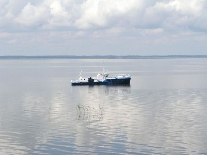 Maakond: Tartumaa Veekogu nimi: Võrtsjärv Pildistamise aeg: 6. juuli 2003 Pildistaja: H. Timm Pildistamise koht: teadmata Asimuut: