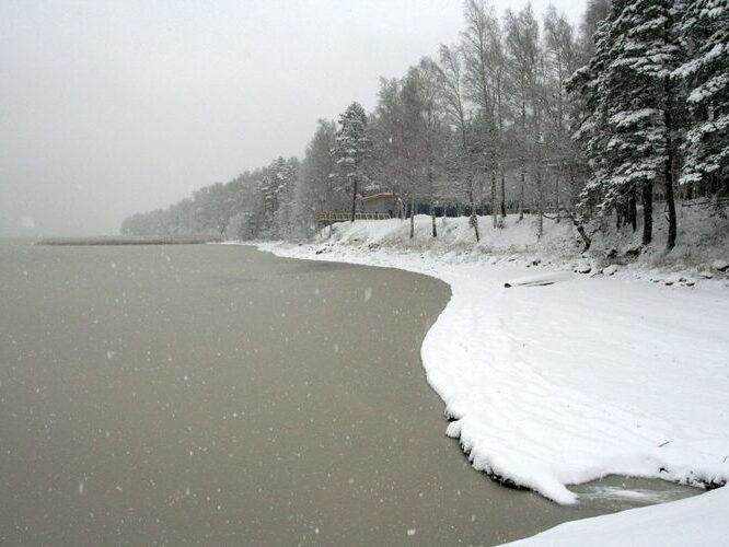 Maakond: Tartumaa Veekogu nimi: Võrtsjärv Pildistamise aeg: 21. jaanuar 2007 Pildistaja: H. Timm Pildistamise koht: Limnoloogia Asimuut: