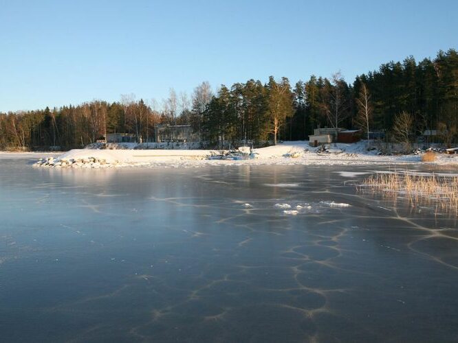 Maakond: Tartumaa Veekogu nimi: Võrtsjärv Pildistamise aeg: 5. jaanuar 2008 Pildistaja: H. Timm Pildistamise koht: Limnoloogia Asimuut: