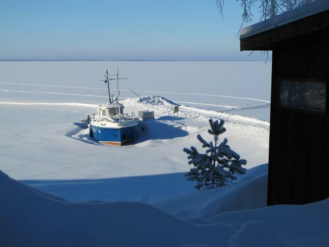 Maakond: Tartumaa Veekogu nimi: Võrtsjärv Pildistamise aeg: 27. jaanuar 2011 Pildistaja: H. Timm Pildistamise koht: Limnoloogia Asimuut: