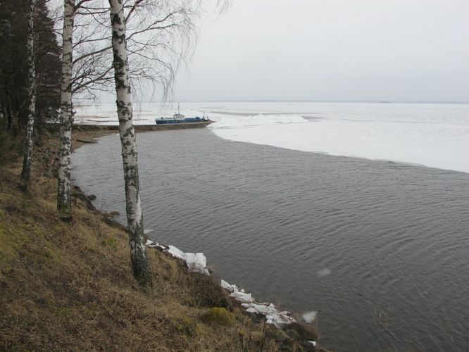 Maakond: Tartumaa Veekogu nimi: Võrtsjärv Pildistamise aeg: aprill 2012 Pildistaja: H. Timm Pildistamise koht: Limnoloogia Asimuut: