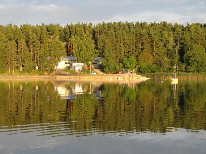 Maakond: Tartumaa Veekogu nimi: Võrtsjärv Pildistamise aeg: 26. august 2013 Pildistaja: H. Timm Pildistamise koht: Limnoloogia Asimuut: