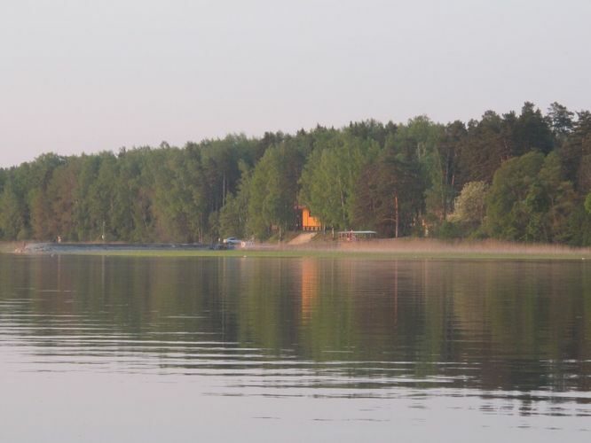 Maakond: Tartumaa Veekogu nimi: Võrtsjärv Pildistamise aeg: 18. mai 2014 Pildistaja: H. Timm Pildistamise koht: Limnoloogia Asimuut: