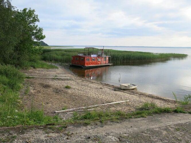 Maakond: Tartumaa Veekogu nimi: Võrtsjärv Pildistamise aeg: juuli 2014 Pildistaja: H. Timm Pildistamise koht: Limnoloogia Asimuut: