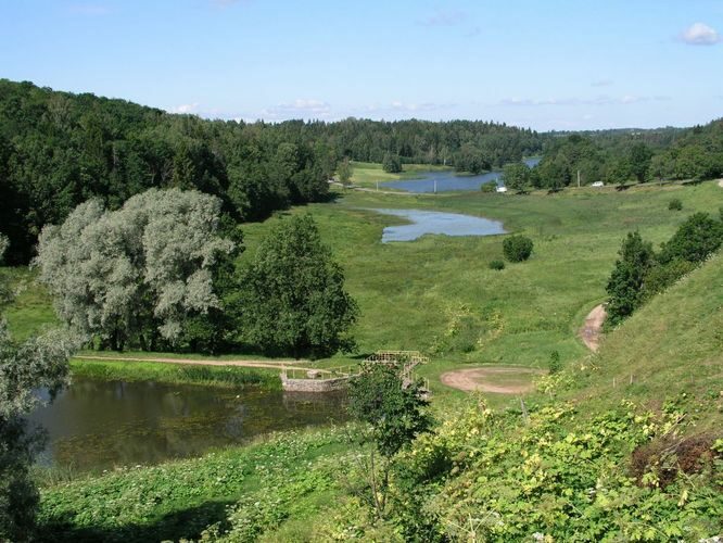 Maakond: Viljandimaa Veekogu nimi: Halliste jõgi Pildistamise aeg: 8. august 2003 Pildistaja: H. Timm Pildistamise koht: teadmata Asimuut: