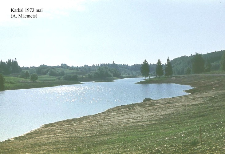 Maakond: Viljandimaa Veekogu nimi: Karksi paisjärv Pildistamise aeg: mai 1973 Pildistaja: A. Mäemets Pildistamise koht: teadmata Asimuut: