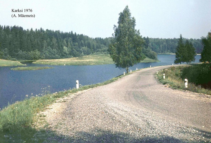 Maakond: Viljandimaa Veekogu nimi: Karksi paisjärv Pildistamise aeg: 1976 Pildistaja: A. Mäemets Pildistamise koht: teadmata Asimuut: