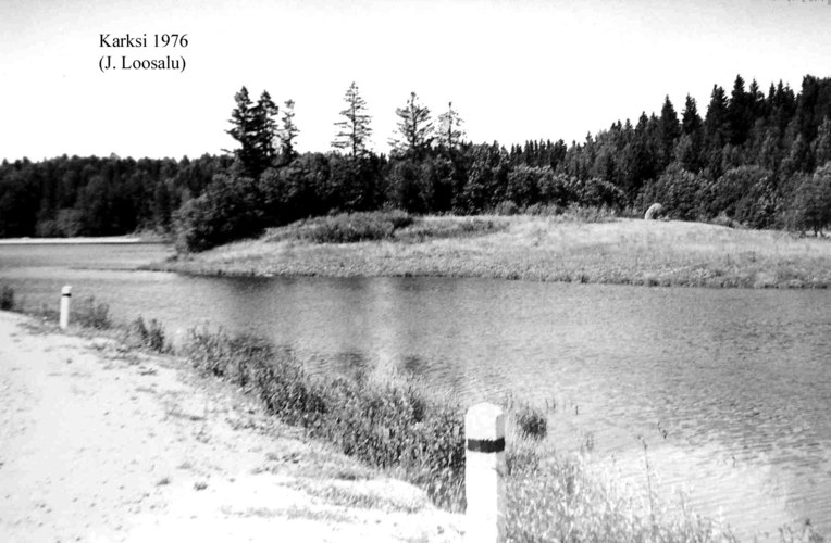 Maakond: Viljandimaa Veekogu nimi: Karksi paisjärv Pildistamise aeg: 1976 Pildistaja: J. Loosalu (Eesti Looduse arhiiv) Pildistamise koht: teadmata Asimuut: