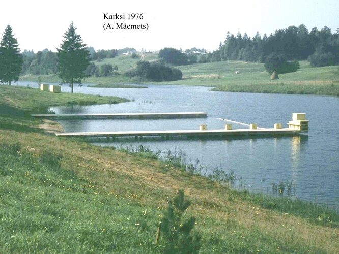 Maakond: Viljandimaa Veekogu nimi: Karksi paisjärv Pildistamise aeg: 1976 Pildistaja: A. Mäemets Pildistamise koht: teadmata Asimuut: