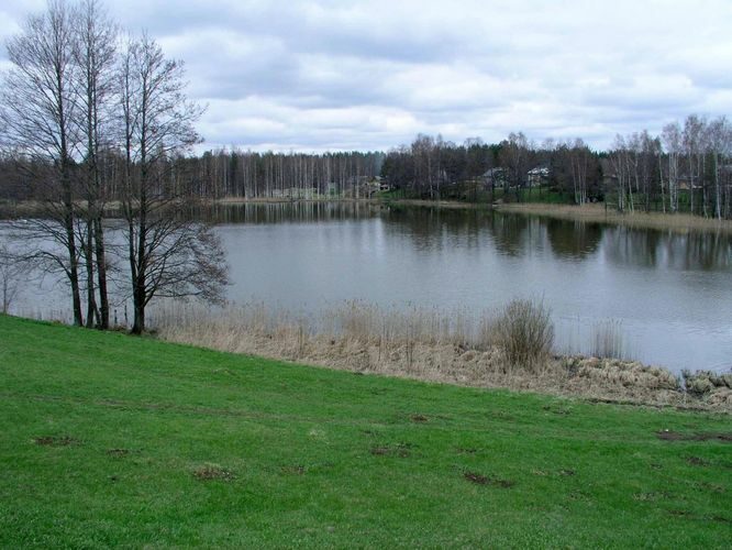 Maakond: Võrumaa Veekogu nimi: Pappjärv Pildistamise aeg: 5. mai 2005 Pildistaja: H. Timm Pildistamise koht: teadmata Asimuut: