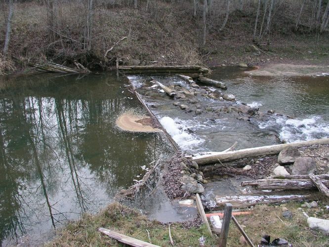 Maakond: Võrumaa Veekogu nimi: Piusa jõgi Pildistamise aeg: 23. november 2005 Pildistaja: H. Timm Pildistamise koht: Väiko-Härmä pais Asimuut: