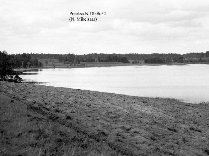 Maakond: Võrumaa Veekogu nimi: Preeksa järv Pildistamise aeg: 18. juuni 1952 Pildistaja: N. Mikelsaar Pildistamise koht: N kaldalt Asimuut: S