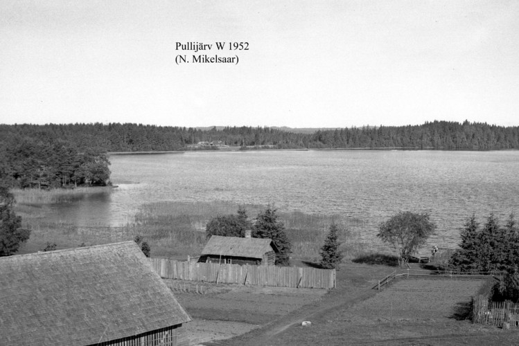 Maakond: Võrumaa Veekogu nimi: Pullijärv Pildistamise aeg: 1952 Pildistaja: N. Mikelsaar Pildistamise koht: W kaldalt? Asimuut: