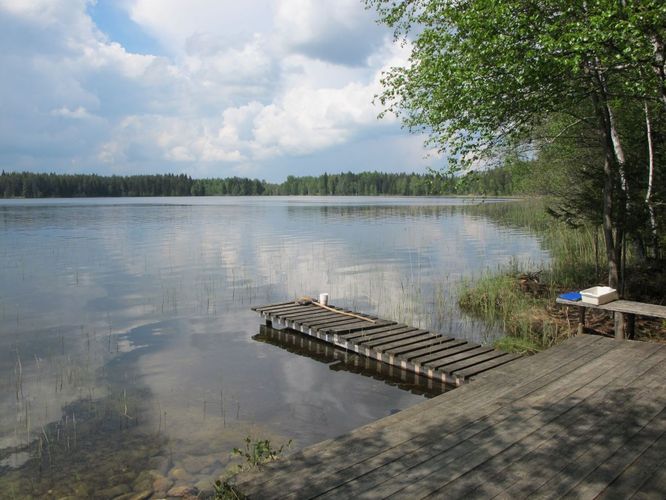 Maakond: Võrumaa Veekogu nimi: Pullijärv Pildistamise aeg: 17. mai 2010 Pildistaja: H. Timm Pildistamise koht: teadmata Asimuut: